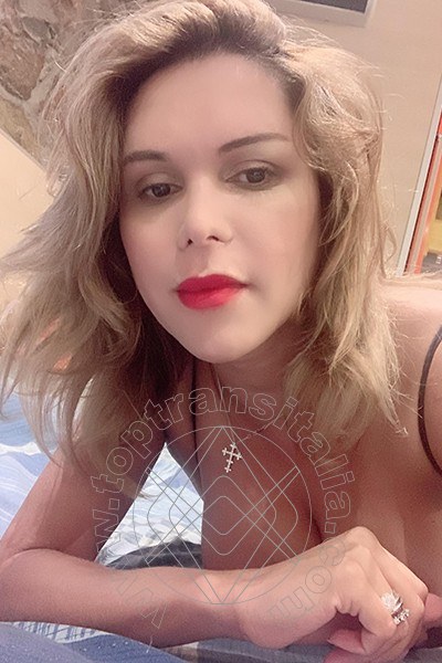 Foto selfie 100 di Adriana Ventury Pornostar transex Roma