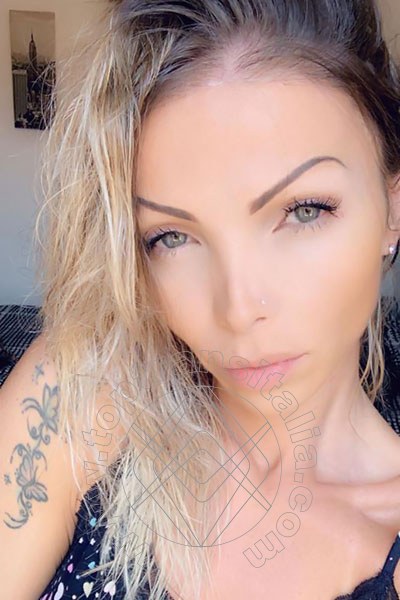 Foto selfie 37 di Carla Novaes Pornostar transex Milano