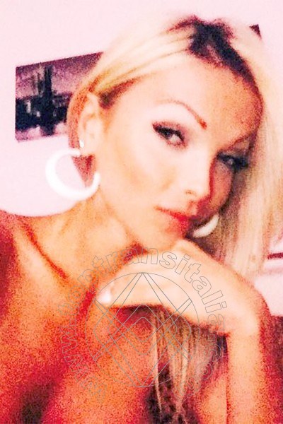 Foto selfie 77 di Carla Novaes Pornostar transex Milano