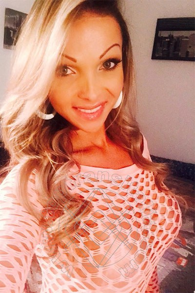 Foto selfie 87 di Carla Novaes Pornostar transex Milano
