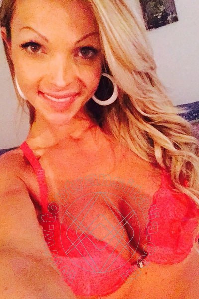 Foto selfie 83 di Carla Novaes Pornostar transex Milano