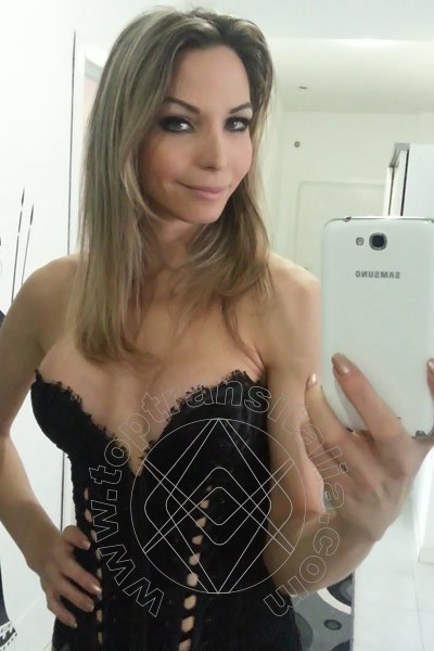 Foto selfie 142 di Laviny Albuquerque Pornostar transex Legnano