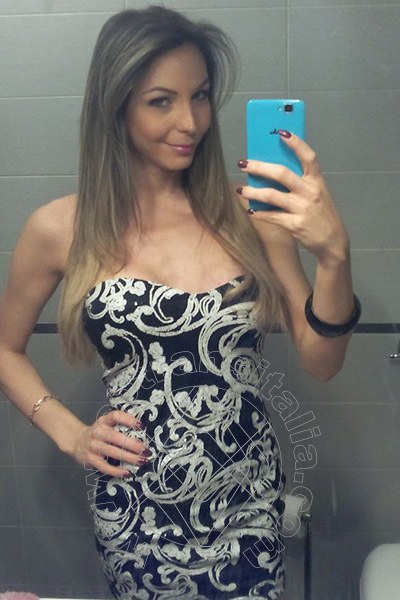 Foto selfie 117 di Laviny Albuquerque Pornostar transex Legnano