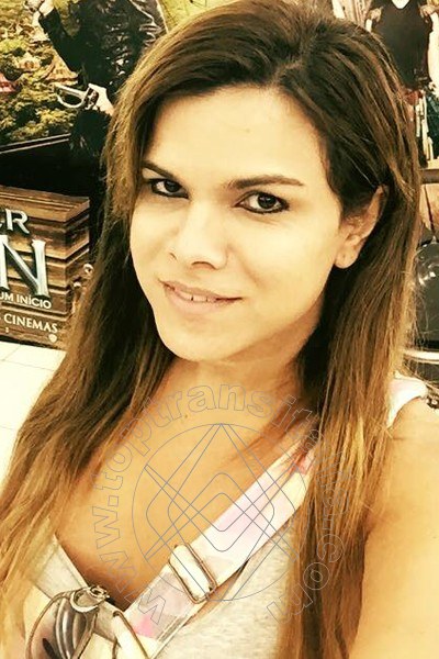 Foto selfie 109 di Hilda Brasil Pornostar transex Beausoleil