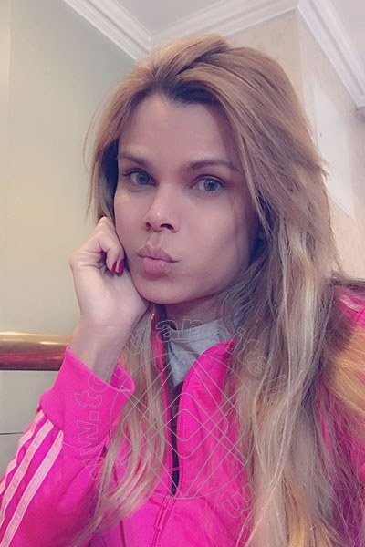 Foto selfie 45 di Hilda Brasil Pornostar transex Cannes