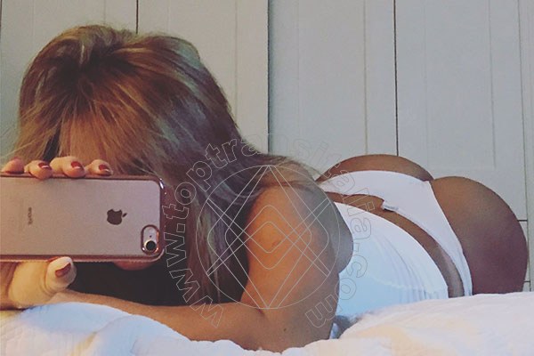 Foto selfie 44 di Hilda Brasil Pornostar transex Cannes