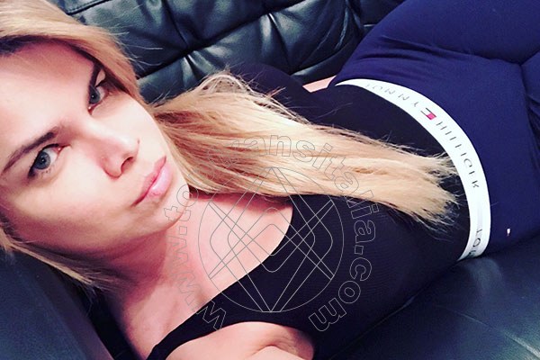 Foto selfie 32 di Hilda Brasil Pornostar transex Cannes