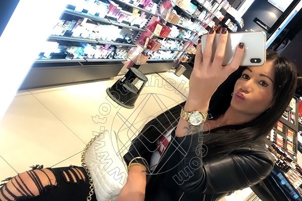 Foto selfie 1083 di Pamy La Diva Stellare transex Losanna