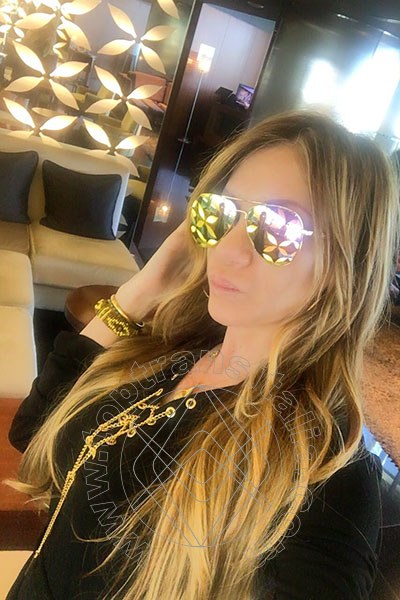 Foto selfie 1200 di Pamy La Diva Stellare transex Losanna
