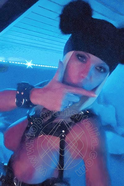 Foto selfie 8 di Maria Eduarda Venturini transex Losanna