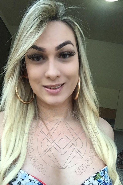 Foto selfie 49 di Jennifer Freitas transex Carrara