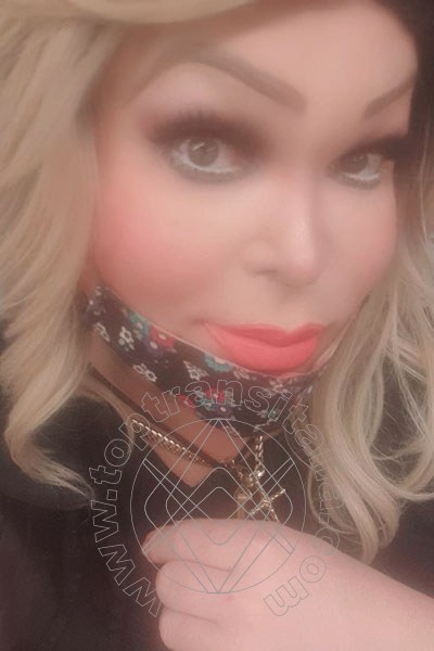 Foto selfie 49 di Roxanne transex Crotone