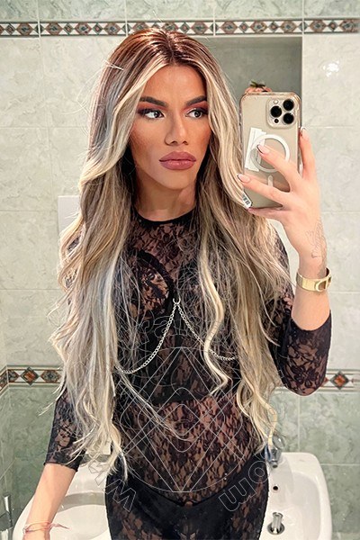 Foto selfie 86 di Rafaella Menicucci Xxl transex Milano