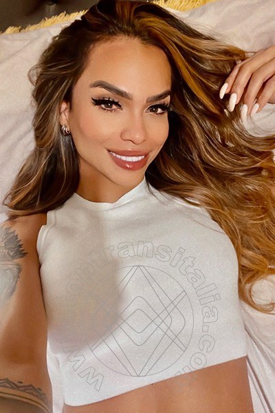 Foto selfie 2 di Nauana Lima Pornostar transex Milano