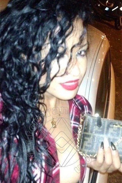 Foto selfie 2 di Angelina Jolie transex Lugano