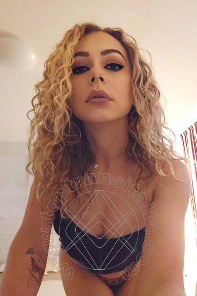 Foto selfie 15 di Michelly Ximenez Pornostar transex Parma