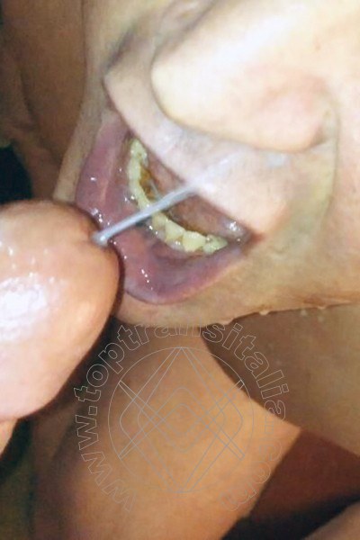 Foto selfie hot 10 di Kartika transex Brescia