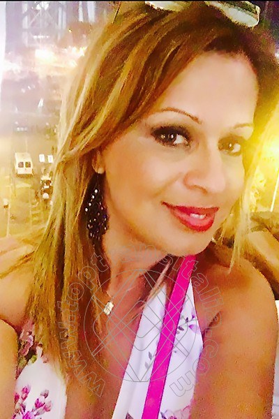 Foto selfie di Linda Blond transex Rimini