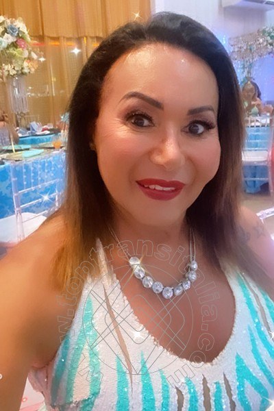Foto selfie di Elena Muniz transex Crotone