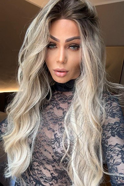 Foto selfie 38 di Fernanda Ambrosio transex Bologna