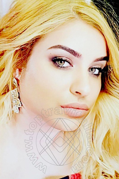 Foto selfie 1 di Amira Ahsen transex Bucarest