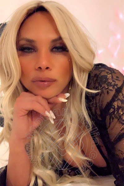 Foto selfie 4 di Bruna Dior transex Alba Adriatica