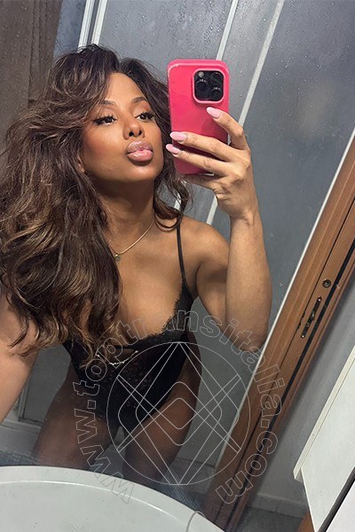 Foto selfie 6 di Tazia Duran transex Latina