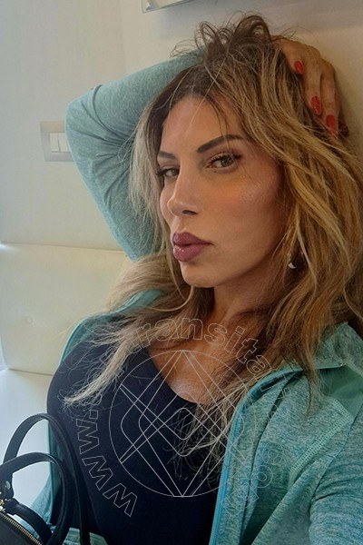 Foto selfie 22 di Pamela L' Italiana Piu' Calda transex Firenze