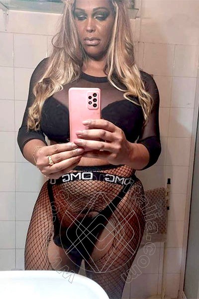 Foto selfie 8 di Nora transex Cosenza