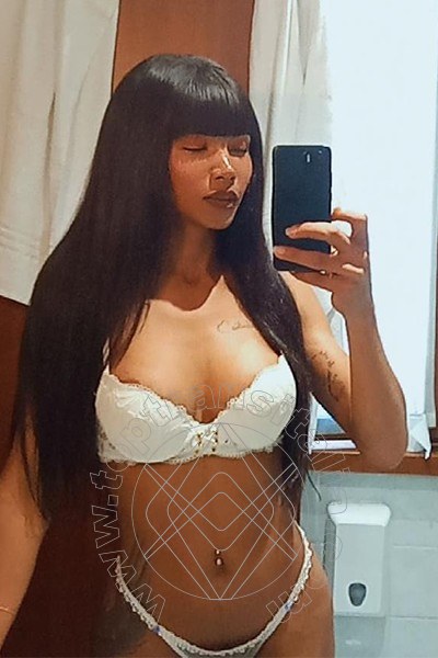 Foto selfie 17 di Sara Souza transex Rimini