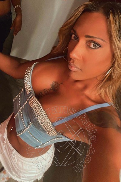 Foto selfie 2 di Tamara Rio transex Rieti