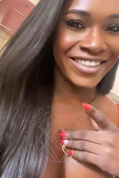 Foto selfie 16 di Paloma TerzaGamba transex Caserta