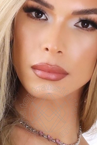 Foto selfie 15 di Tasha Bolzani transex Bari