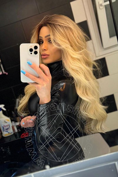 Foto selfie 23 di Fernanda Ambrosio transex Bologna