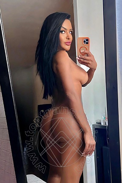 Foto selfie 2 di Ingrid Lemos transex Roma