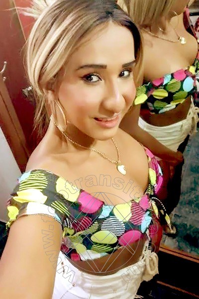 Foto selfie di Vivian Terza Gamba transex Montesilvano