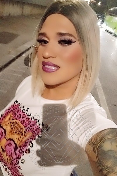 Foto selfie di Martina Senza Limiti transex Palermo