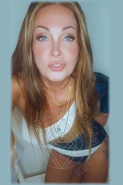 Foto selfie 18 di Dayane Callegare Pornostar transex Albissola Marina
