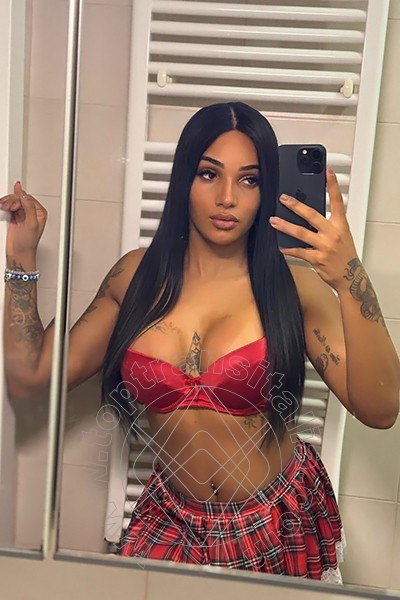 Foto selfie di Rafaella Oliveira transex Lecce