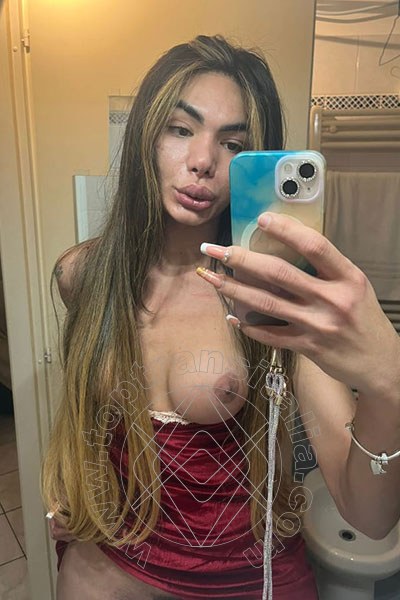 Foto selfie 12 di Kelly Melo Pornostar transex Bari