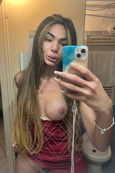 Foto selfie di Kelly Melo Pornostar transex Bari