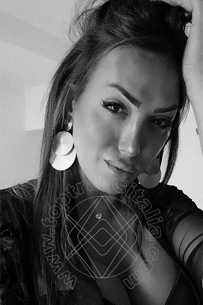 Foto selfie 8 di Amanda Lollobrigida transex Cassino