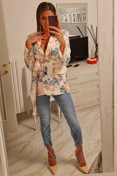 Foto selfie 1 di Amanda Lollobrigida transex Cassino