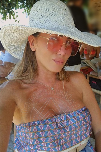 Foto selfie di Amanda Lollobrigida transex Cassino