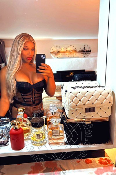 Foto selfie 41 di Adriana transex Napoli