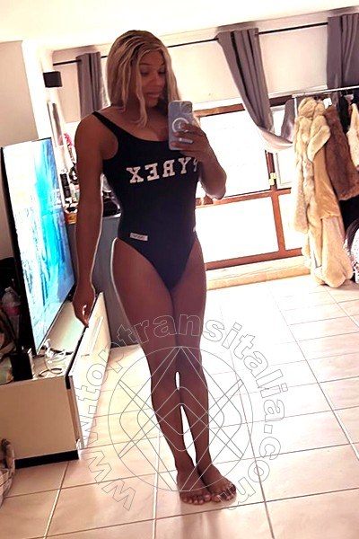 Foto selfie 26 di Adriana transex Napoli