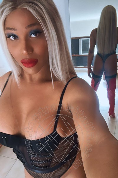 Foto selfie 29 di Adriana transex Napoli