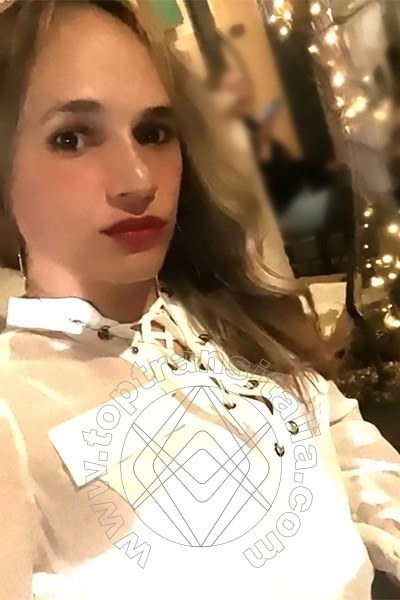 Foto selfie di Sofia Imber transex Oristano