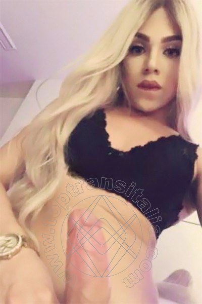 Foto selfie hot di Angela transex Rieti