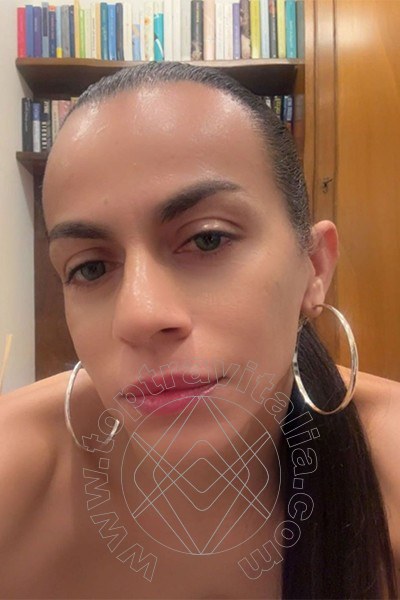 Foto selfie 21 di Samantha Dumont transex Riccione